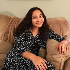 Meet your Posher, Mira